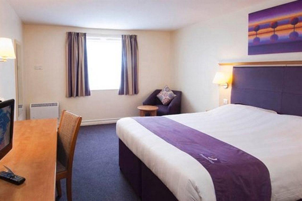Premier Inn Tewkesbury Kültér fotó